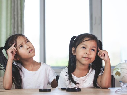 Bukan Genetik, Peneliti Temukan Faktor Tak Terduga yang Bikin Anak Kembar Punya IQ Beda Jauh