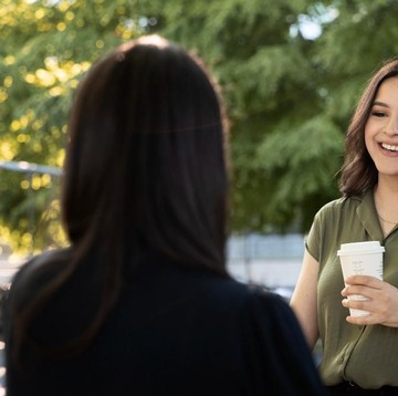 5 Kalimat Basa-Basi yang Bikin Kamu Terlihat Berkelas di Mata Orang Lain