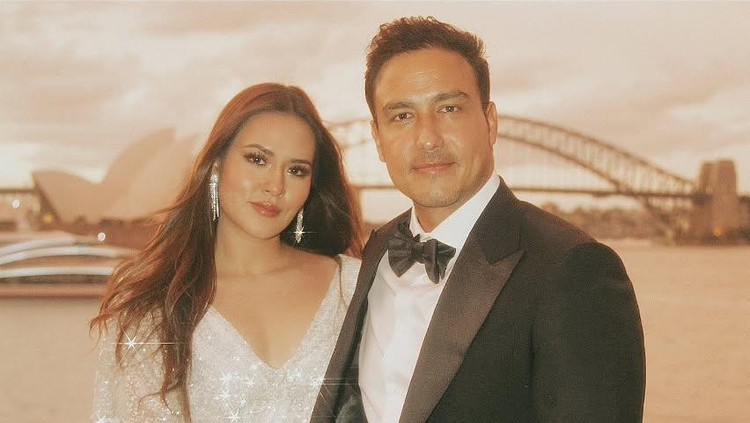 Raisa dan Hamish termasuk pasangan yang banyak dipuja-puja warganet. Selain tampak serasi dengan paras yang tampan dan cantik, keduanya pun bisa dikatakan pasangan yang sukses di dunia hiburan. Ini sumber kekayaan Raisa dan Hamish Daud.