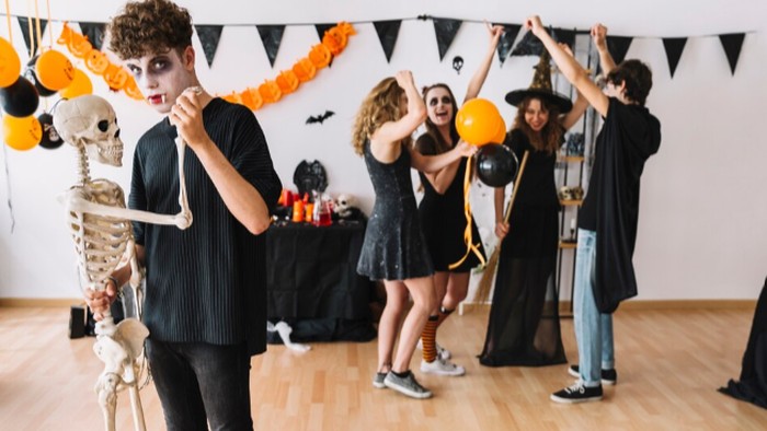 Ide Dekorasi dan Pesta Halloween yang Sempurna untuk Setiap Zodiak, Makin Seru!