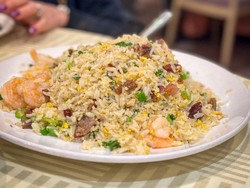 Kenapa Nasi Goreng Justru Disajikan Paling Akhir di Jamuan Makan Tionghoa?