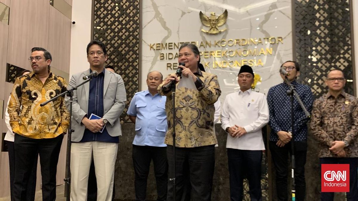 Airlangga Soal Marak Impor Baju Bekas: Ada yang Bocor