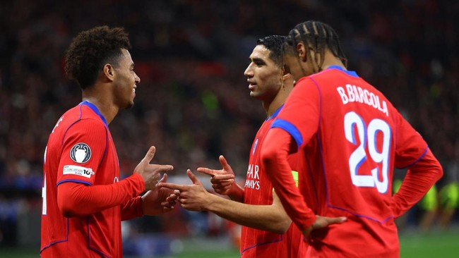PSG Akrab dengan Skor 7-2 di Liga Champions PSG mengalahkan Bayer Leverkusen dengan skor 7-2 dalam laga Liga Champions. Skor tersebut ternyata terbilang familiar bagi PSG di ajang Liga Champions.