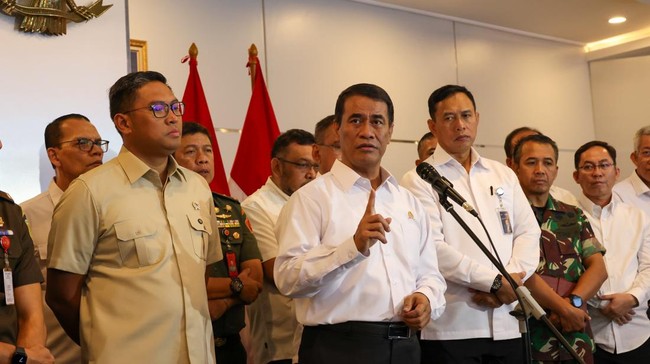 Mentan Andi Amran Sulaiman mengatakan 27 ribu milenial kini terjun ke sektor pertanian dan berpendapatan Rp15 juta hingga Rp20 juta per bulan.