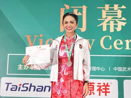 Momen Hangat Anak-anak Beri Kejutan Krisdayanti usai Boyong Perak di Pertandingan Wushu, Ini Potretnya
