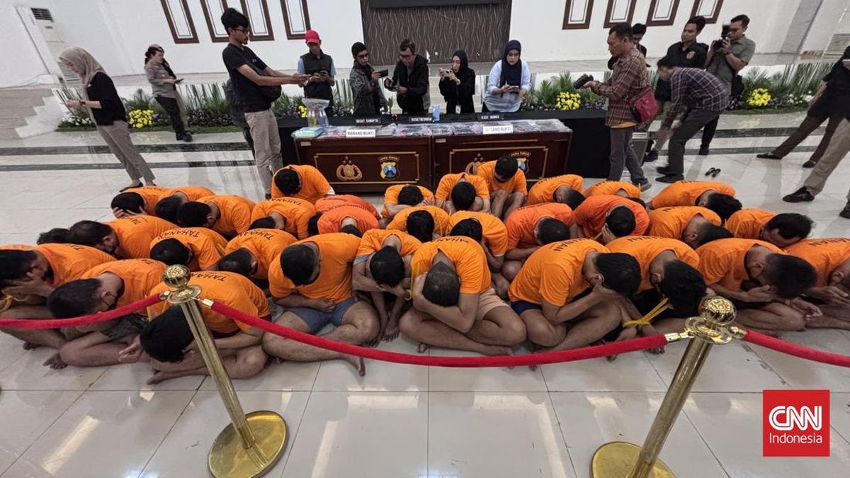 Polisi Periksa Pihak Hotel TKP Pesta Seks Gay di Surabaya