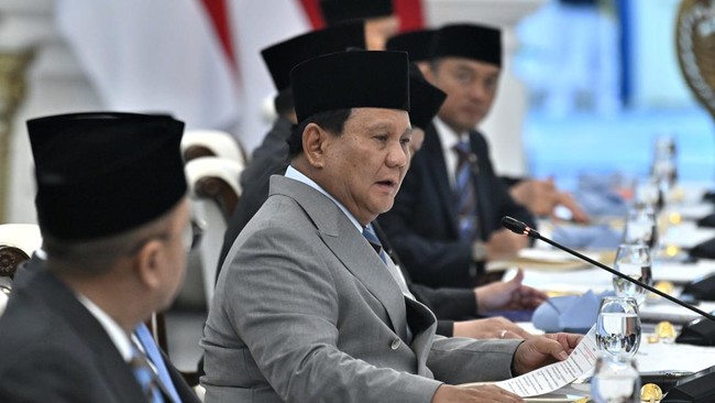 Prabowo Pastikan Hadiri KTT APEC di Korsel, Ini Agendanya Presiden RI Prabowo Subianto bakal menghadiri Konferensi Tingkat Tinggi Asia-Pacific Economic Cooperation (KTT APEC) di Gyeongju, Korea Selatan.