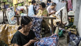 Ada beberapa ide ucapan Hari Batik Nasional 2026 yang bisa kamu sontek hari ini.