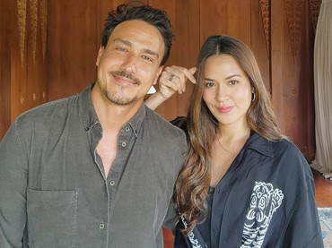 img-title Peramal Ini Ungkap Ramalannya soal Raisa dan Hamish Daud Bakal Cerai Terbukti