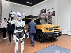 Dari Mobil ke Otak Buatan, Chery Buat Robot Humanoid Cerdas