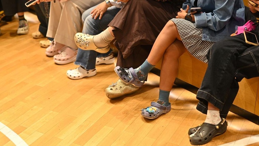 Sandal Crocs Crocstober 2025