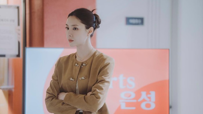 Intip Potret Cantik dan Berkelas Seo Ji Hye di Drakor Romantis-Komedi Baru