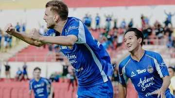 Kabar Sport CNN Terbaru : Hasil Super League: Kuipers Diusir, PSIM Hajar Dewa United