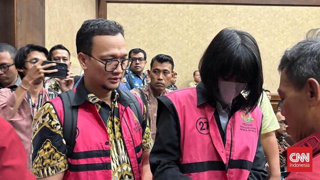 Marcella Santoso dkk didakwa menyuap majelis hakim Rp40 miliar atas vonis lepas CPO.