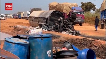 VIDEO: Penampakan Truk BBM Terguling & Meledak, 35 Tewas