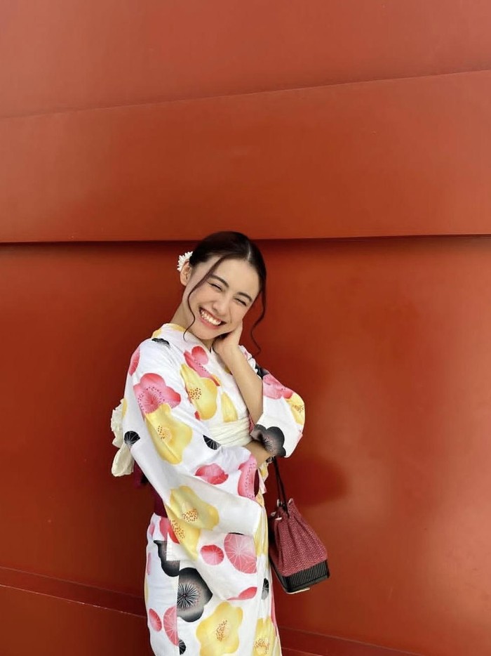 Yura Shibata merupakan perempuan blasteran Jepang dan Indonesia yang lahir dan tumbuh besar di Bali./ foto: instagram.com/yurasyh