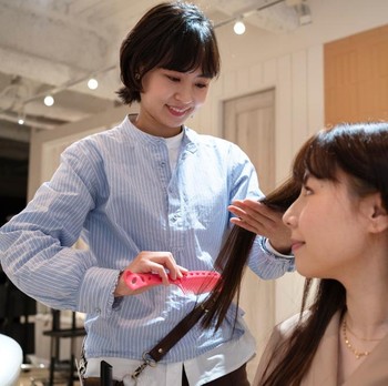 4 Tanda Kamu Perlu Potong Rambut, Penampilan Baru dan Lebih Fresh!