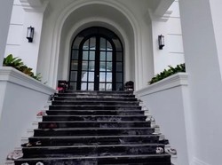 Detail Rumah Baru Sarwendah yang Mewah, Ada Kompor Emas Seharga Rp1 Miliar