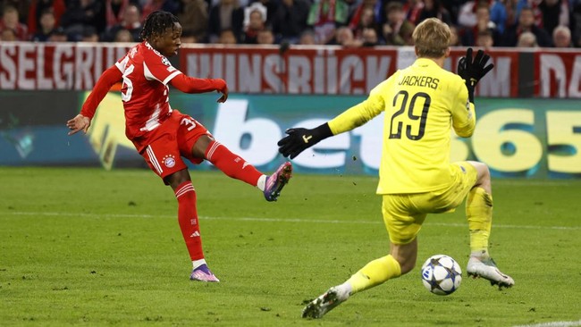 Komentar Aneh Bek Club Brugge Usai Kalah 0-4 dari Bayern Bek Club Brugge, Brandon Mechele menyebut timnya mungkin seharusnya merasa gembira karena 'hanya' kalah 0-4 dari Bayern Munchen dalam laga Liga Champions
