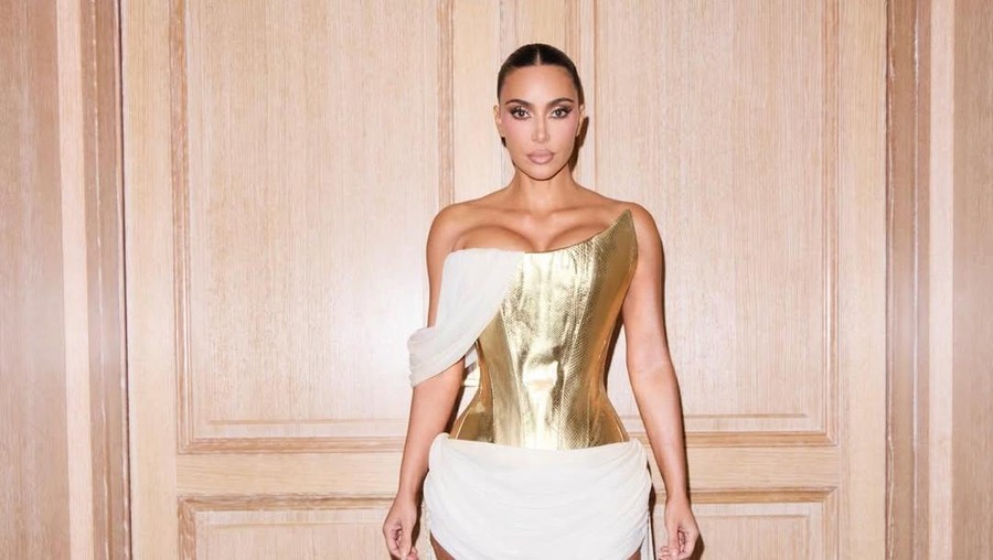 Gaya Kim Kardashian Rayakan Ultah ke-45