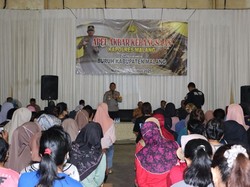 Kekompakan Polres Malang dan Buruh Saat Apel Kebangsaan di Sumberpucung