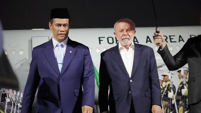 Turunkan Harga Pupuk & Sambut Presiden Brasil Secara keseluruhan, kehadiran Mentan Amran pada kunjungan Luiz da Silva ini merupakan gambaran pertanian Indonesia yang tangguh dan produktif.