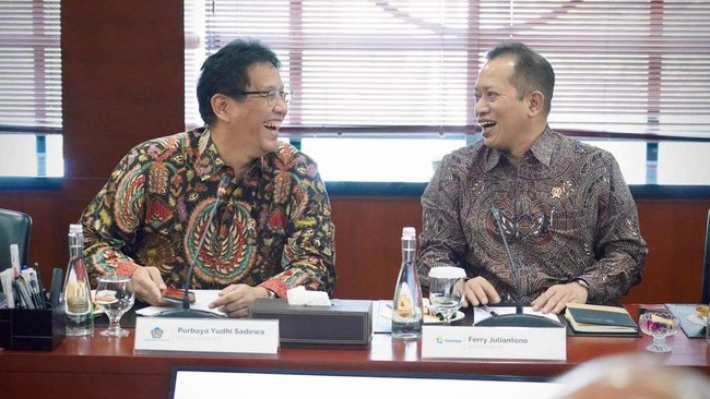 Menkop Ferry Juliantono memastikan bank Himbara akan membiayai pembangunan fisik gudang dan gerai, serta sarana Kopdes Merah Putih.