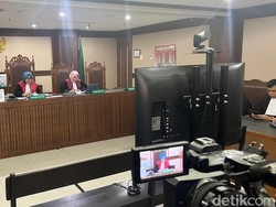 Ditahan di Nusakambangan, Ammar Zoni Jalani Sidang Online Kasus Jual Narkoba