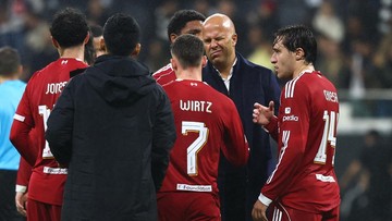 Berita Panas dari Dunia Sport CNN : FOTO: Liverpool Terhindar dari Mimpi Buruk
