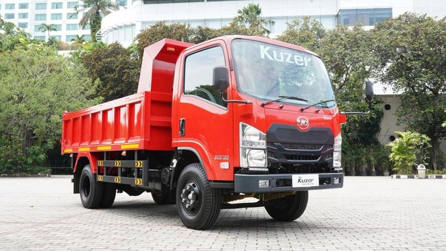 Kuzer SKE 150 tersedia dua varian, Wheelbase panjang 4.175 dan Wheelbase pendek 3.360.