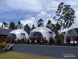 Weekday Romantis di Tengah Situ Cileunca Weekday Romantis di Tengah Situ Cileunca