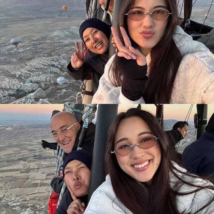 <p>Yasmin terlihat mengunggah momen ketika berkunjung ke Cappadocia untuk naik balon udara bersama keluarganya. “Mengejar matahari terbit,” tulis Yasmin, dikutip dari laman Instagram <em>@yasminnapper,</em> Kamis (23/10/2025). (Foto: Instagram@yasminapper)</p>