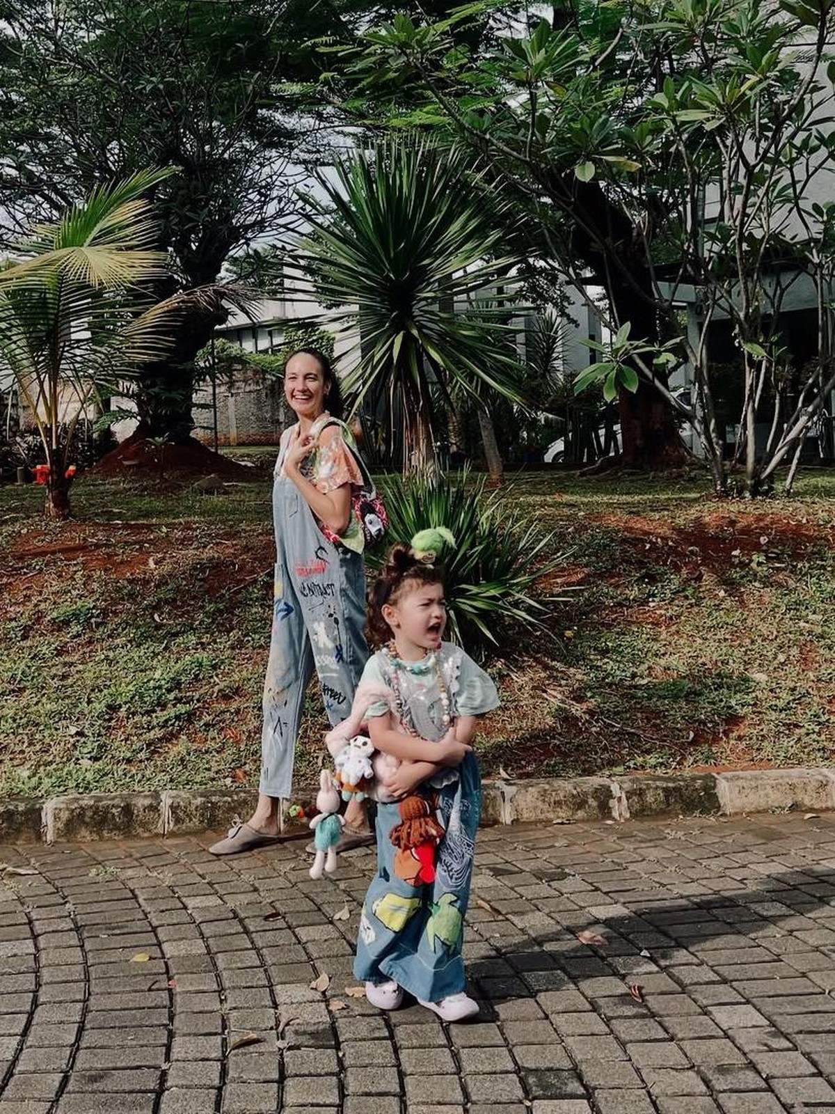 Anak Nadine Chandrawinata dan Dimas Anggara