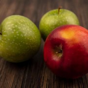 Apel Hijau vs Apel Merah: Mana yang Lebih Sehat?