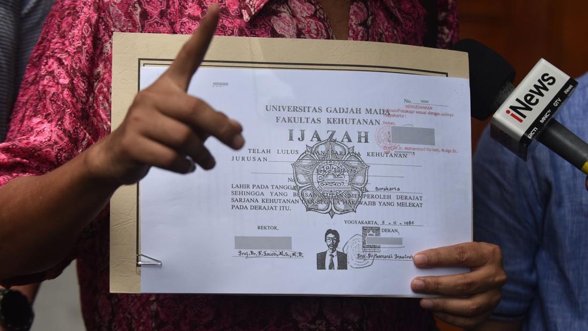 Polisi Tetapkan Roy Suryo Cs Jadi Tersangka Kasus Ijazah Jokowi