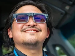 Kurir Raksasa Toko Online akan Pakai Kacamata Pintar