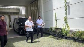 Budi Arie Bawa Rombongan Anggota Projo ke Rumah Jokowi di Solo