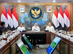 Menko Zulhas Tetapkan 7 Wilayah Bangun PSEL, Siap Ubah Sampah Jadi Listrik Menko Zulhas Tetapkan 7 Wilayah Bangun PSEL, Siap Ubah Sampah Jadi Listrik
