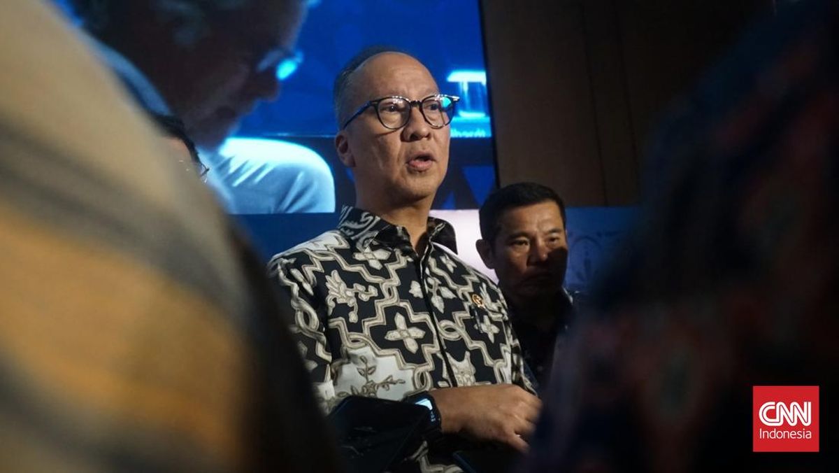 Menperin Sambut Baik Purbaya Tarik Bea Masuk Produk Benang Kapas