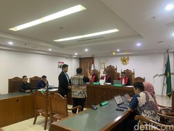 Kejagung Jelaskan Alasan Sita Tas Mewah-Perhiasan Sandra Dewi