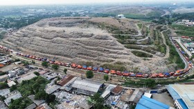 Sopir Wafat Kala Antre di Bantargebang, DKI Tata Jadwal Angkut Sampah