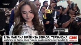 VIDEO: Lisa Mariana Diperiksa Sebagai Tersangka