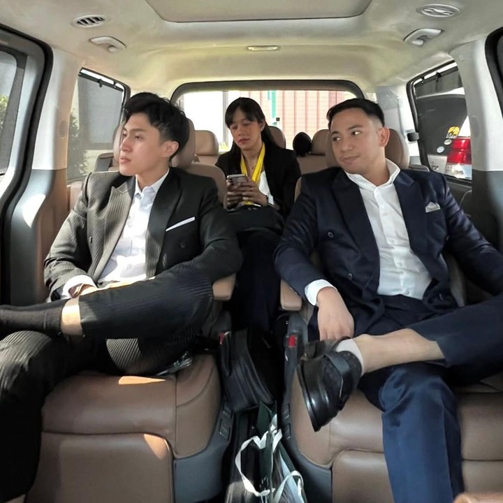 <p>Selebgram Tasya Farasya kini tengah jadi sorotan, setelah kabar perceraiannya dengan Ahmad Assegaf terungkap ke publik. Untuk urusan hukum, Tasya menggandeng dua pengacara, yaitu Sangun Ragahdo dan Mohammad Fattah Riphat, atau akrab disapa Riphat Senikentara. (Foto: Instagram @ragahdo)</p>