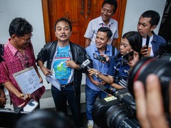 Termasuk Roy Suryo, Ini Daftar 8 Tersangka Kasus Tudingan Ijazah Palsu Jokowi