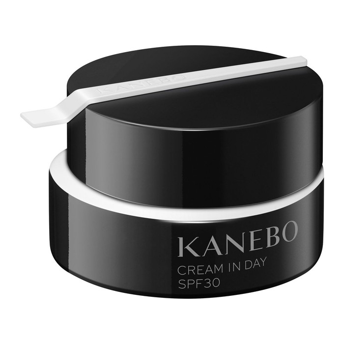 Rahasia kulit kenyal dan glowing dengan 2 produk dari KANEBO. Kanebo Cream In Night II dan Kanebo Cream In Day II SPF30/PA+++ .
