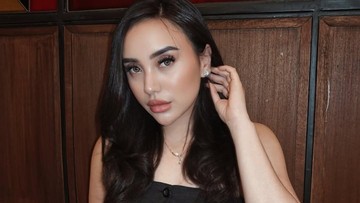 Berita Viral Selebriti dari InsertLive : Salmafina Sunan Pamer Celana Legging yang Jadi Penyebab Diceraikan Taqy Malik