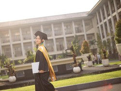 Cerita Amanda Lulus S2 UGM Usia 22 Tahun lewat Jalur Fast Track Cerita Amanda Lulus S2 UGM Usia 22 Tahun lewat Jalur Fast Track