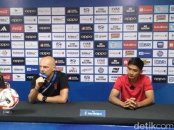Johnny Jansen Akui Bali United Tampil Mendominasi tapi Gagal Cetak Gol Johnny Jansen Akui Bali United Tampil Mendominasi tapi Gagal Cetak Gol