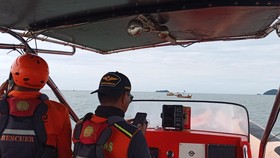 Kapal Kayu Muatan Semen Tenggelam, ABK Hilang