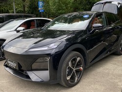 Jual Mobil Listrik Deepal SO7 dan Lumin, Changan Siapkan 5 Dealer di RI Jual Mobil Listrik Deepal SO7 dan Lumin, Changan Siapkan 5 Dealer di RI